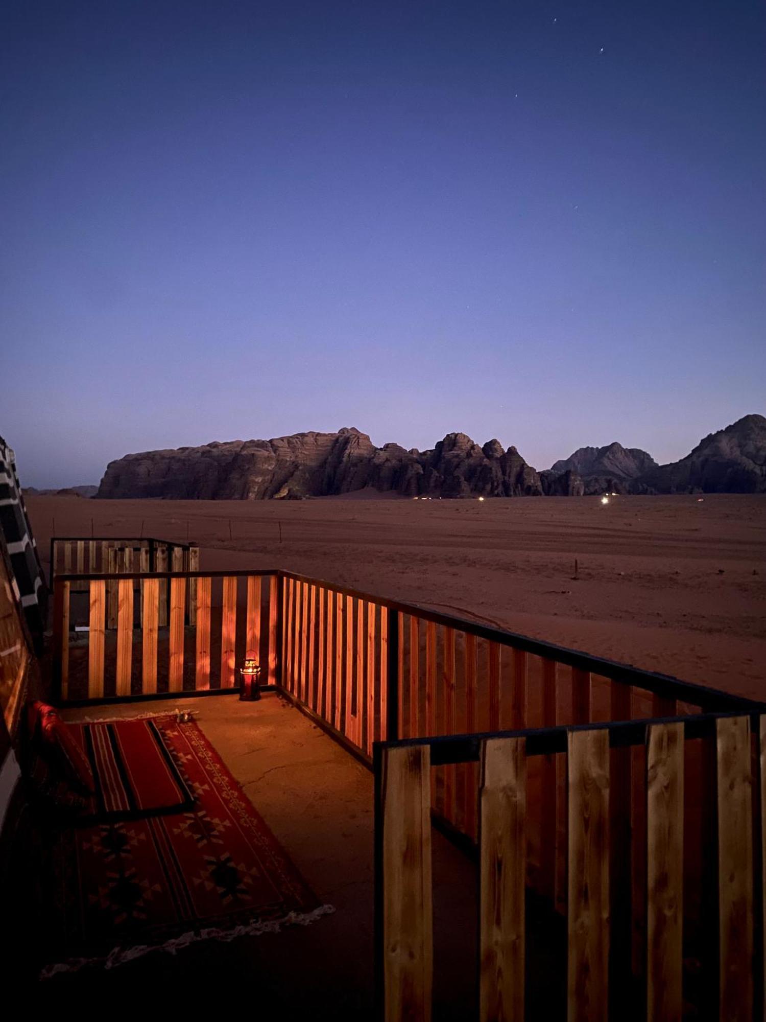 Glamp Camp Wadi Rum Ngoại thất bức ảnh