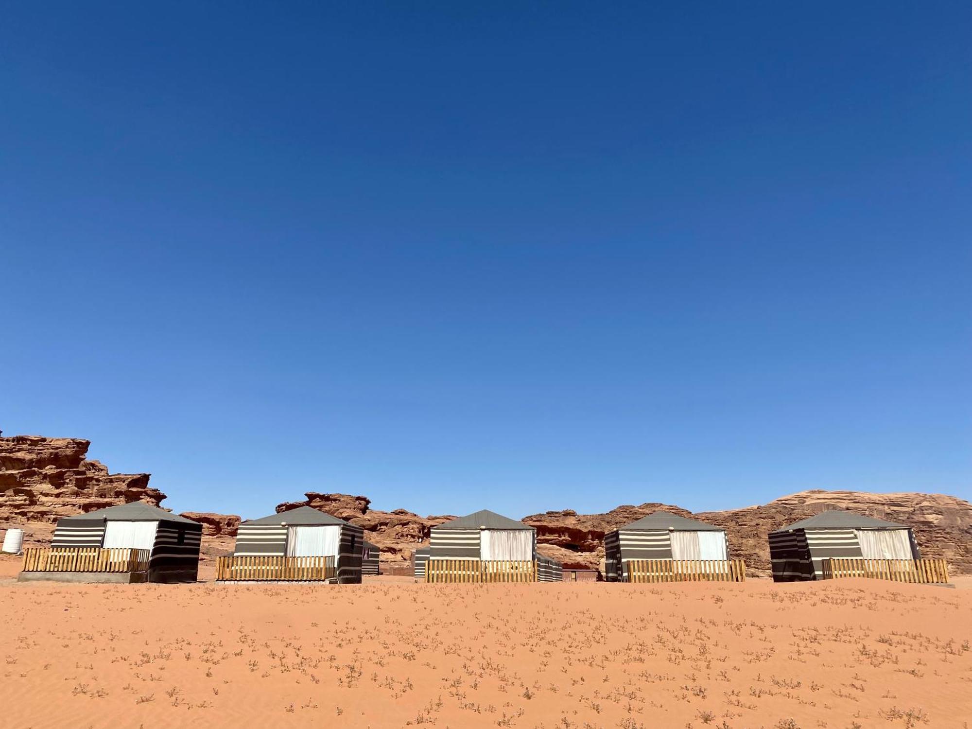 Glamp Camp Wadi Rum Ngoại thất bức ảnh