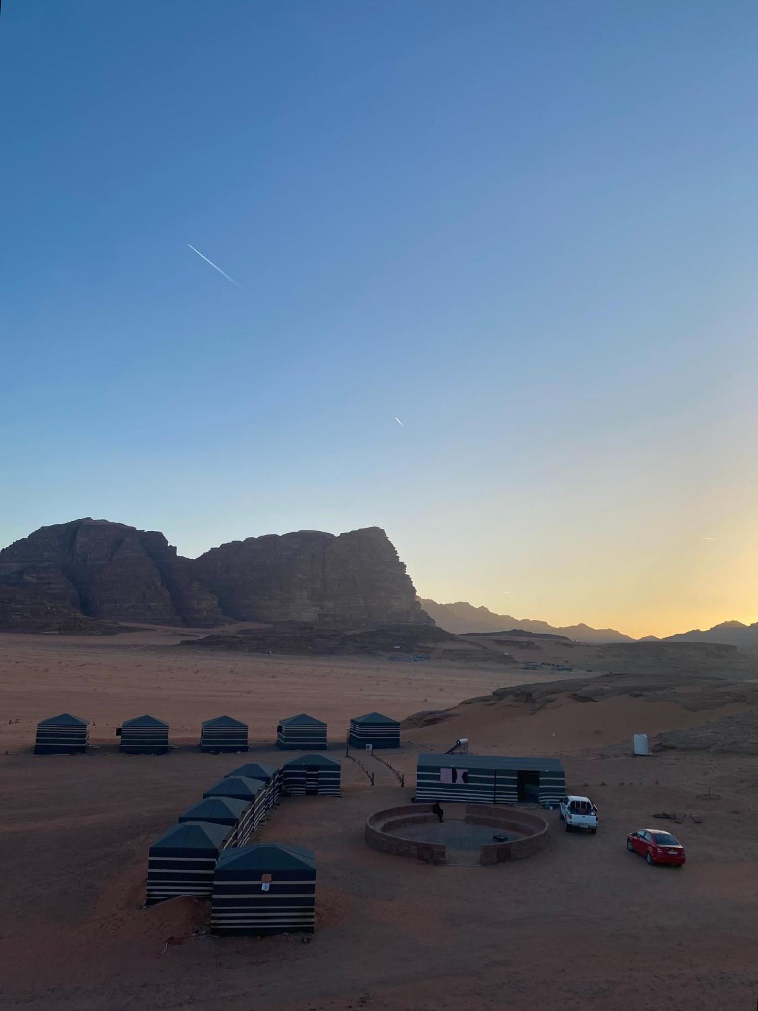 Glamp Camp Wadi Rum Ngoại thất bức ảnh